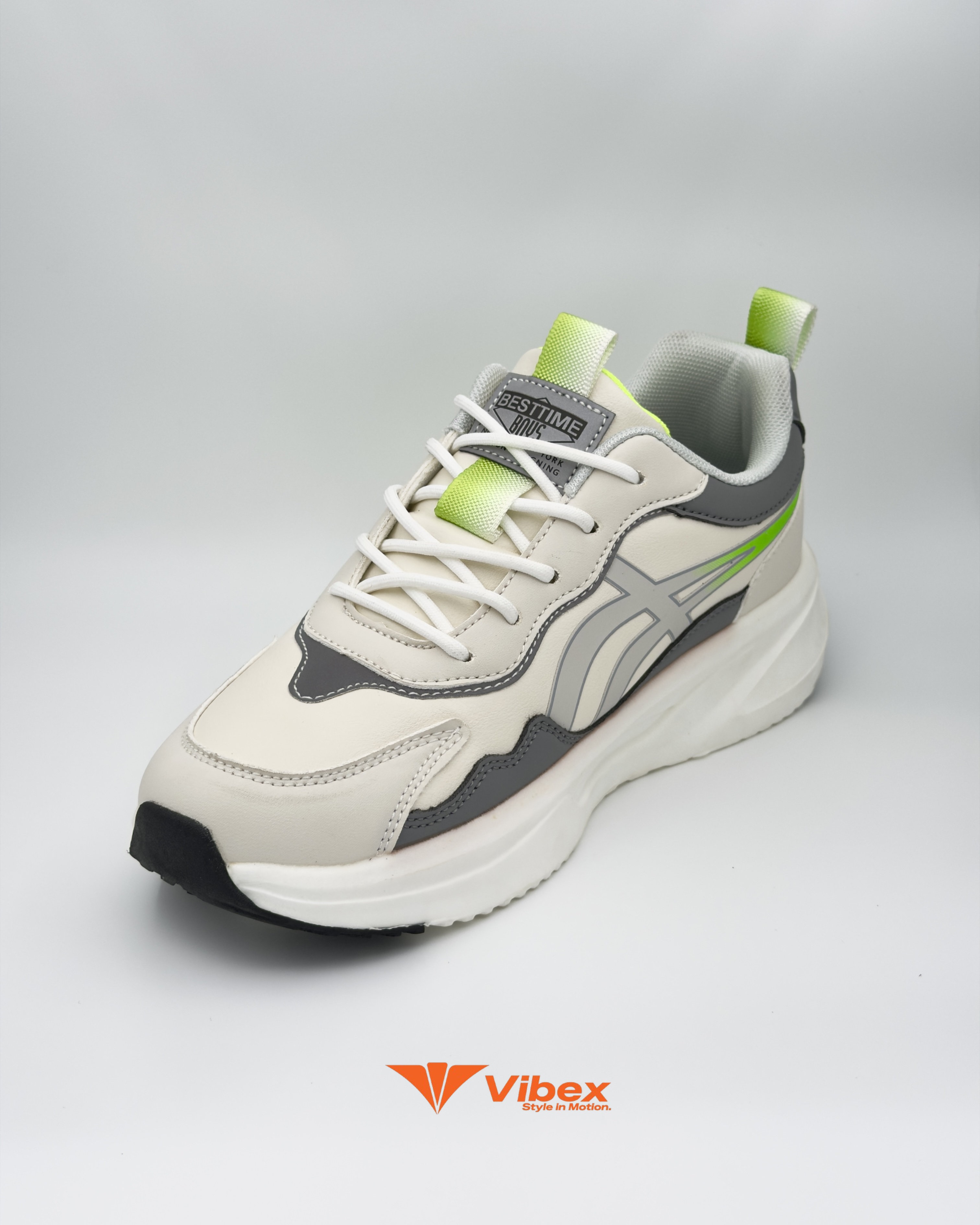Urban Metro Sneaker