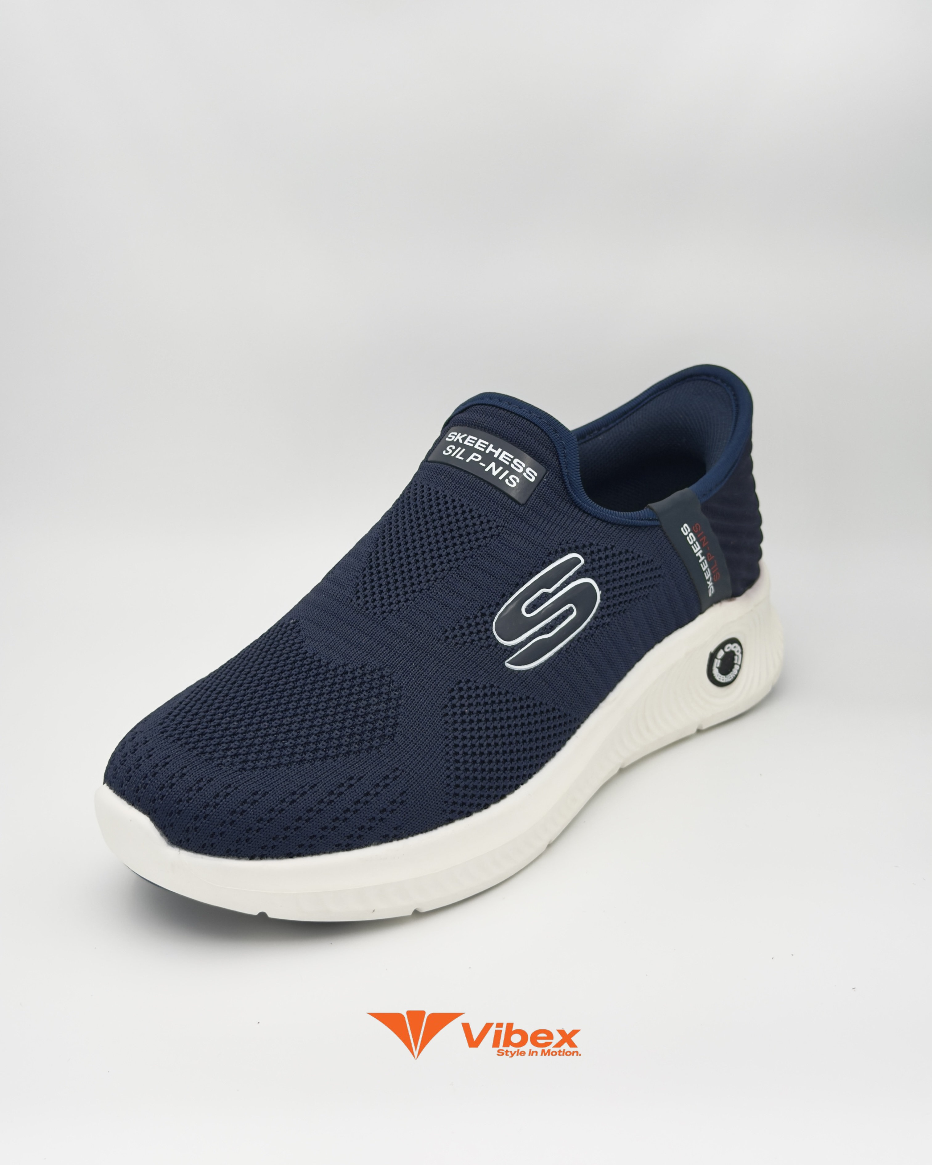Aero Lightweight Sneaker