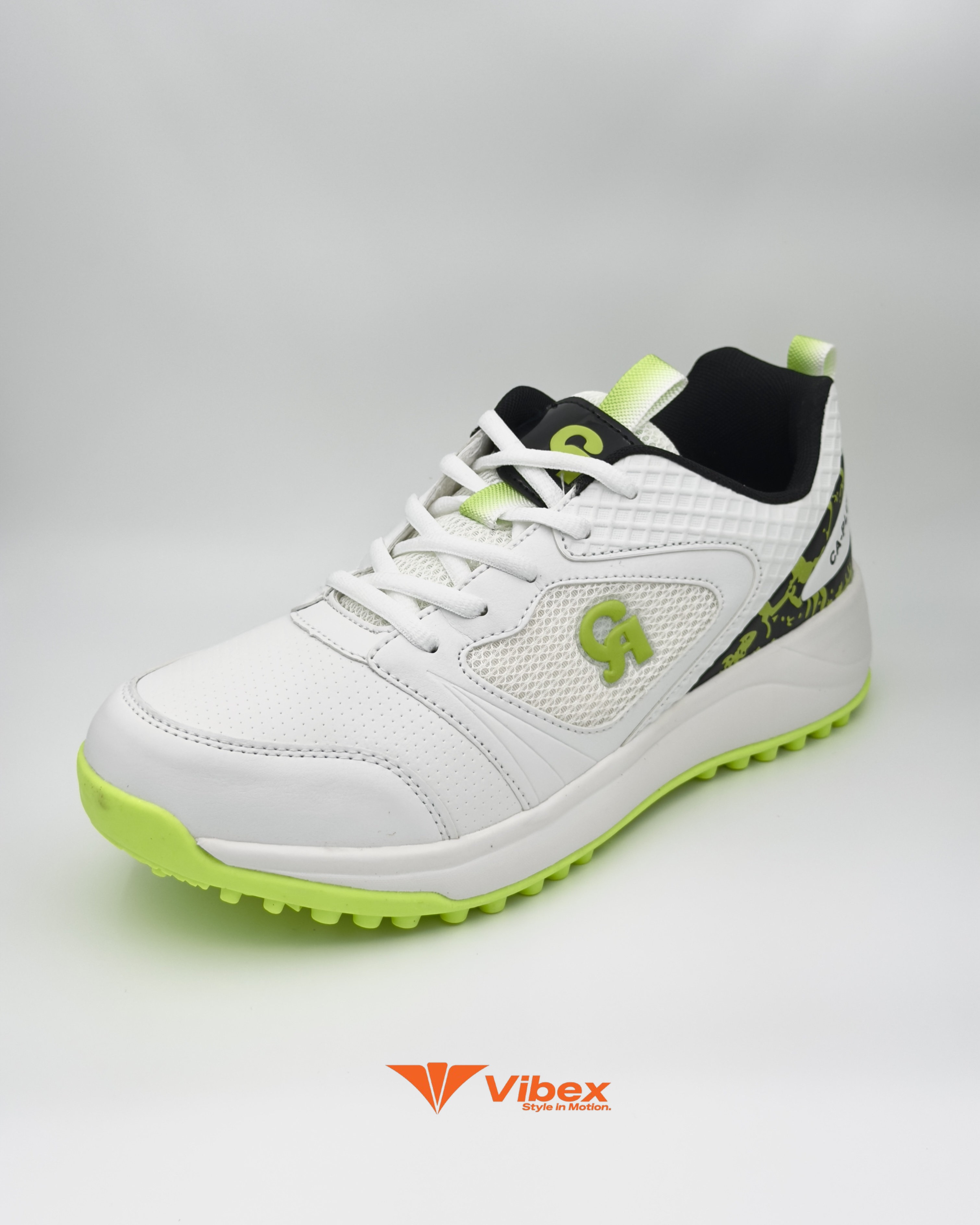 Stride Cricket Shoe