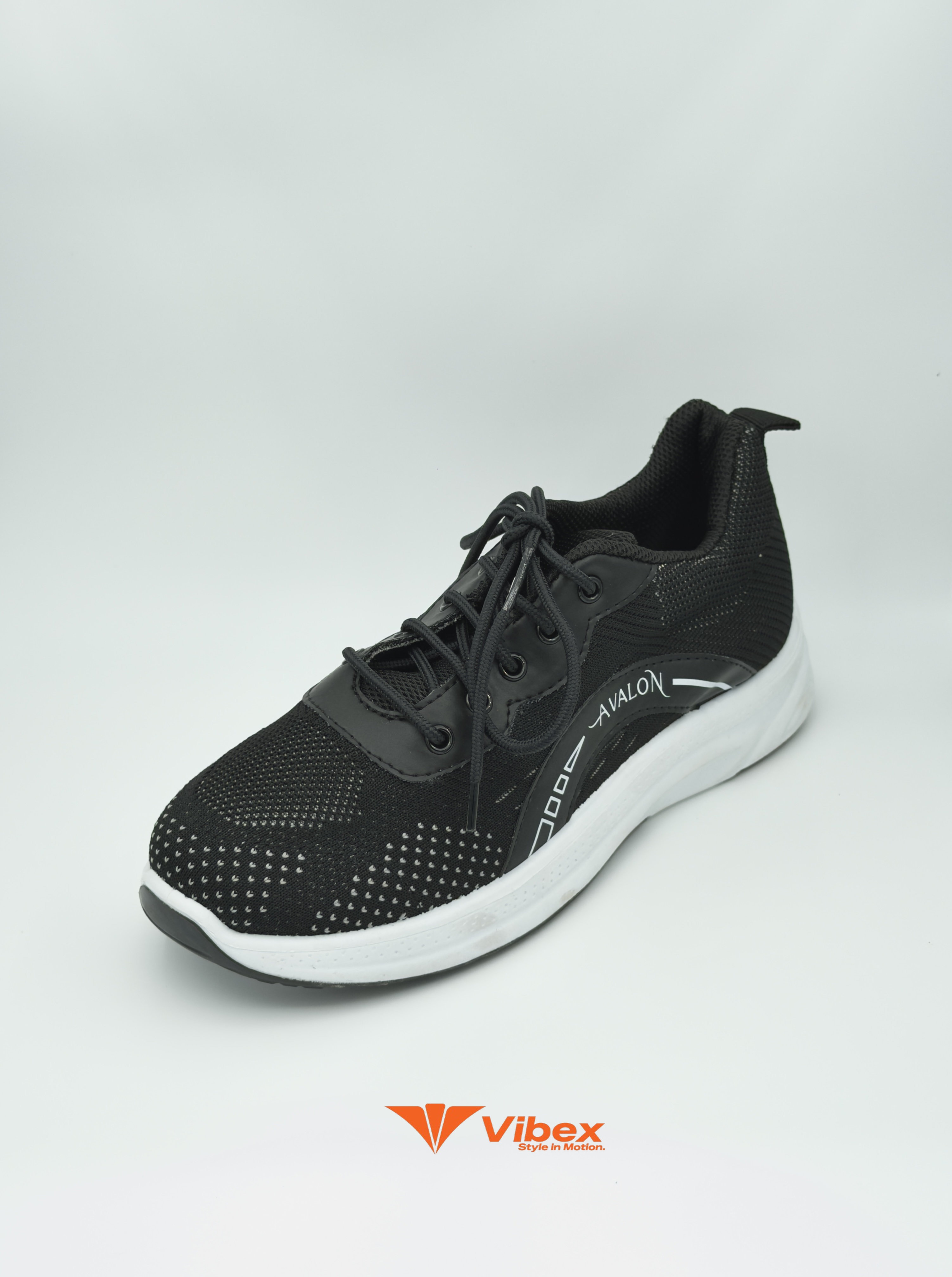 Charge Sneaker