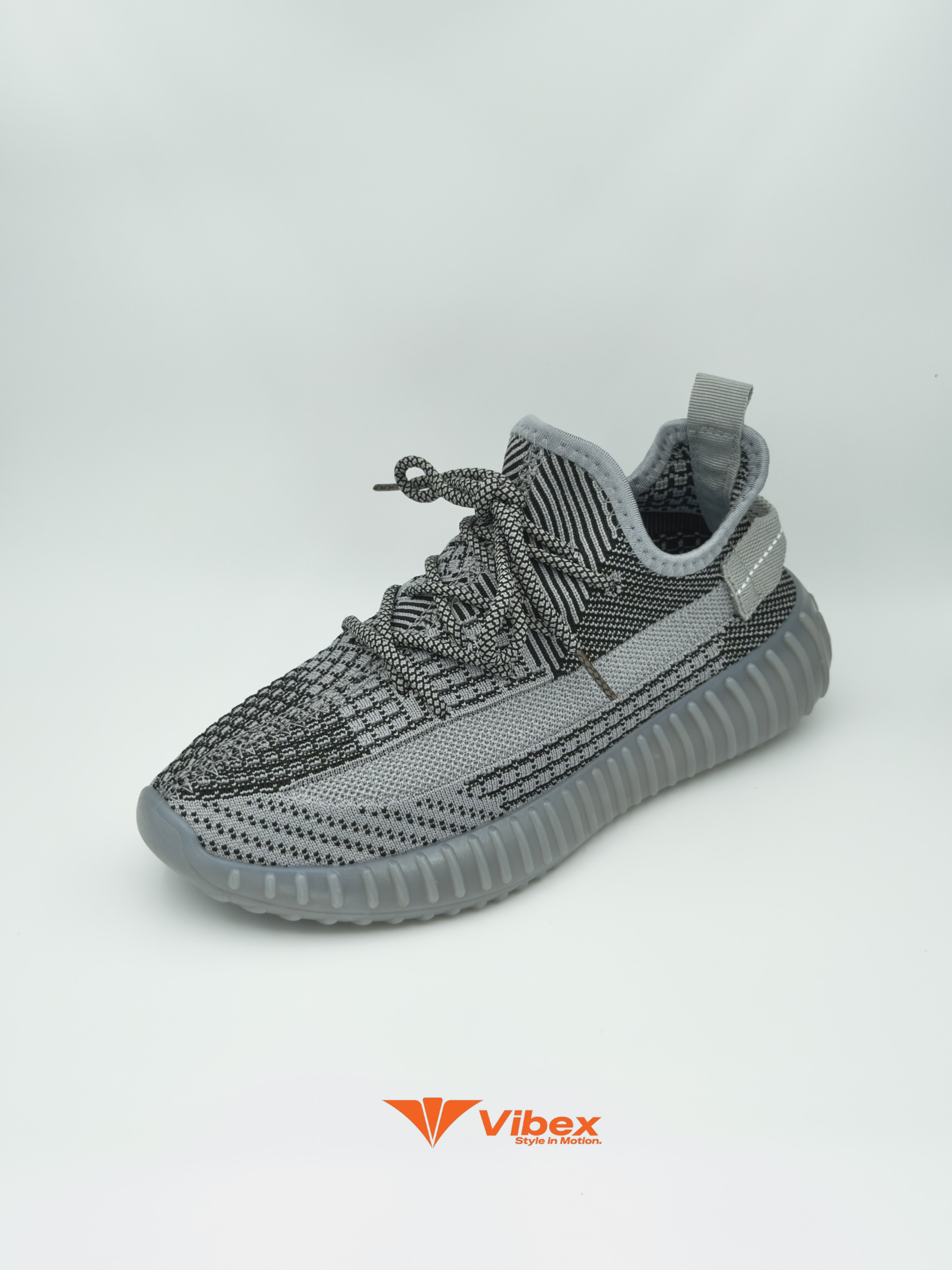 Thrust Comfort Sneaker