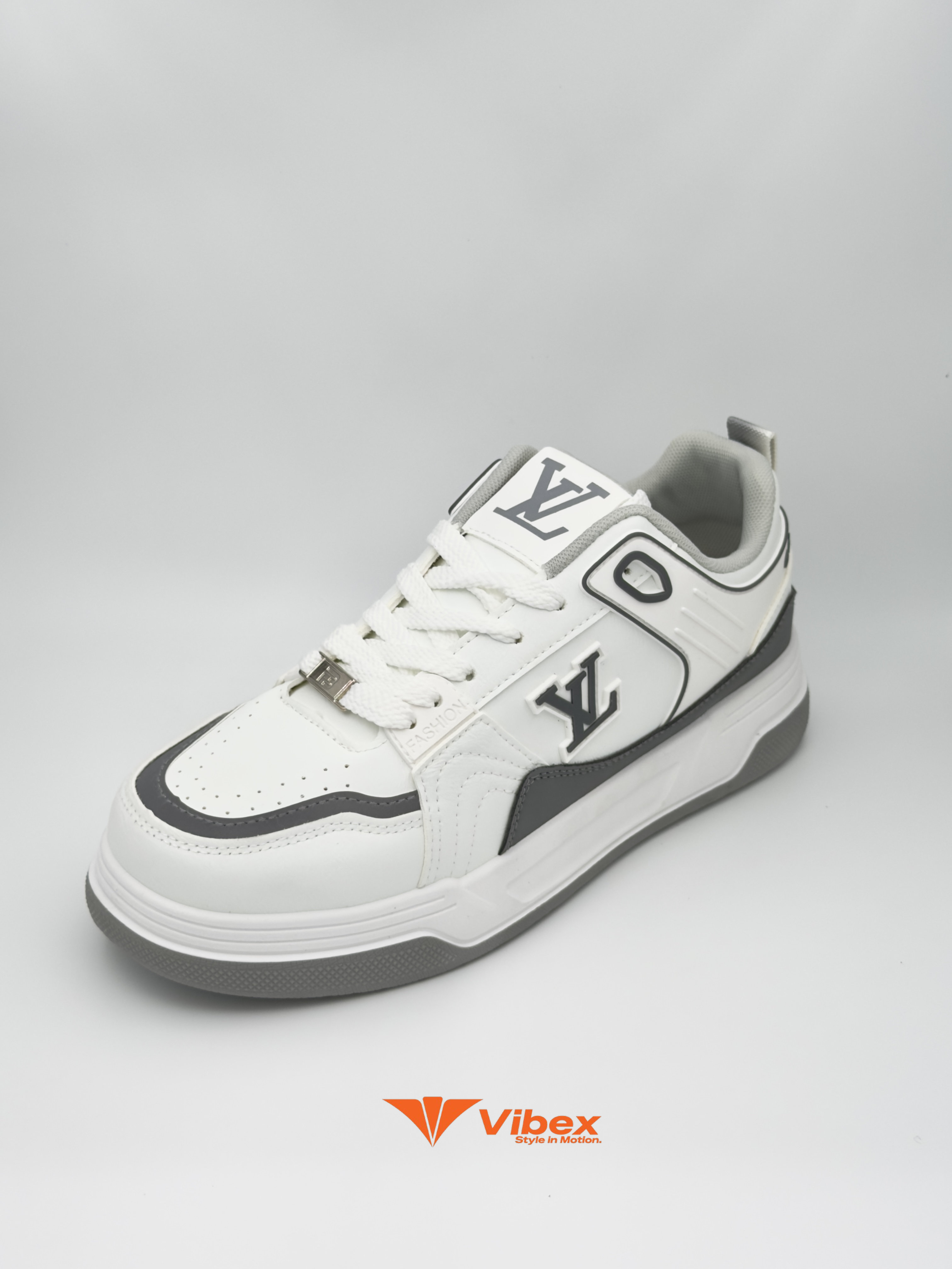 Link Comfort Sneaker
