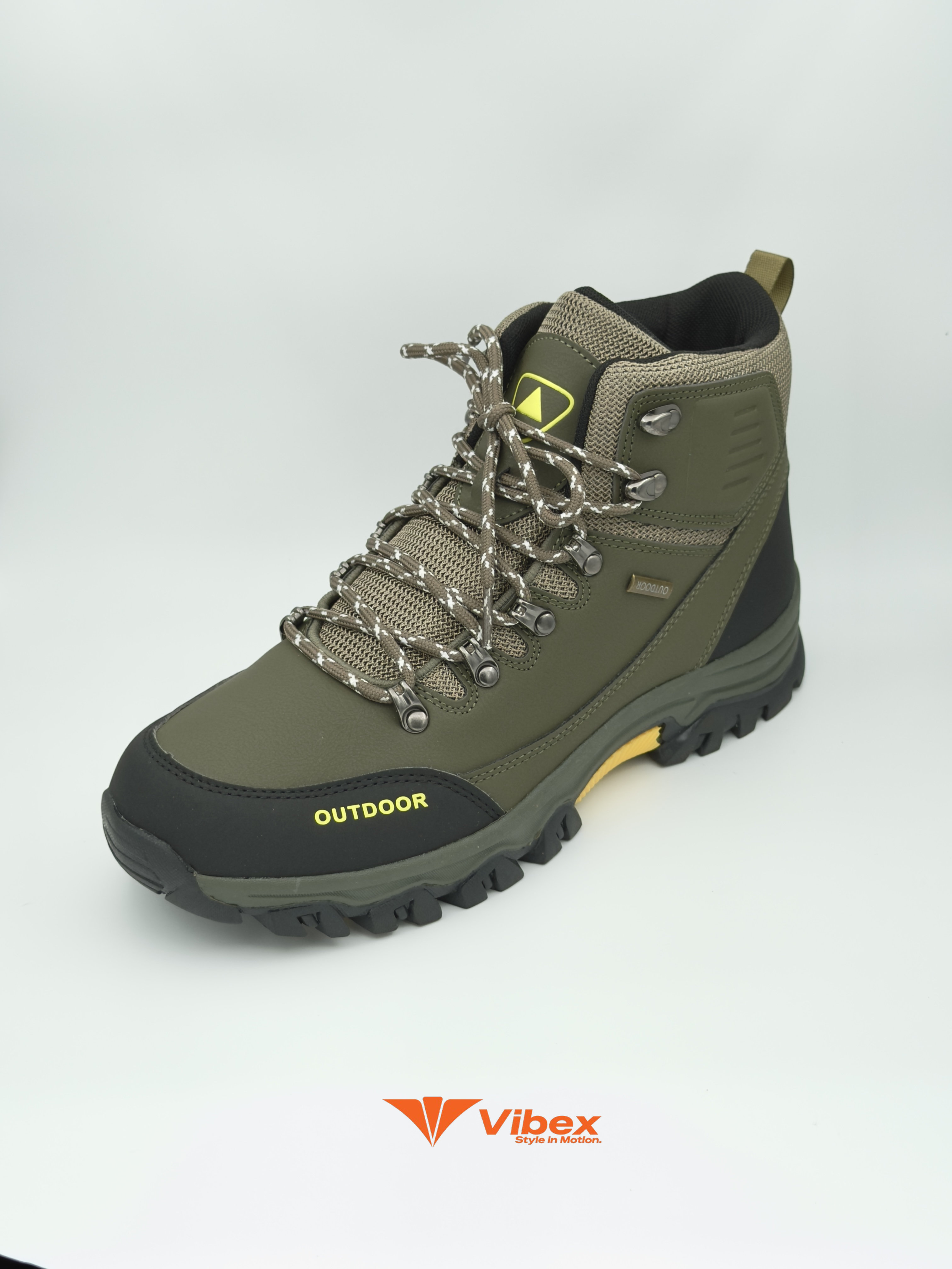 Roam Hiking Shoe