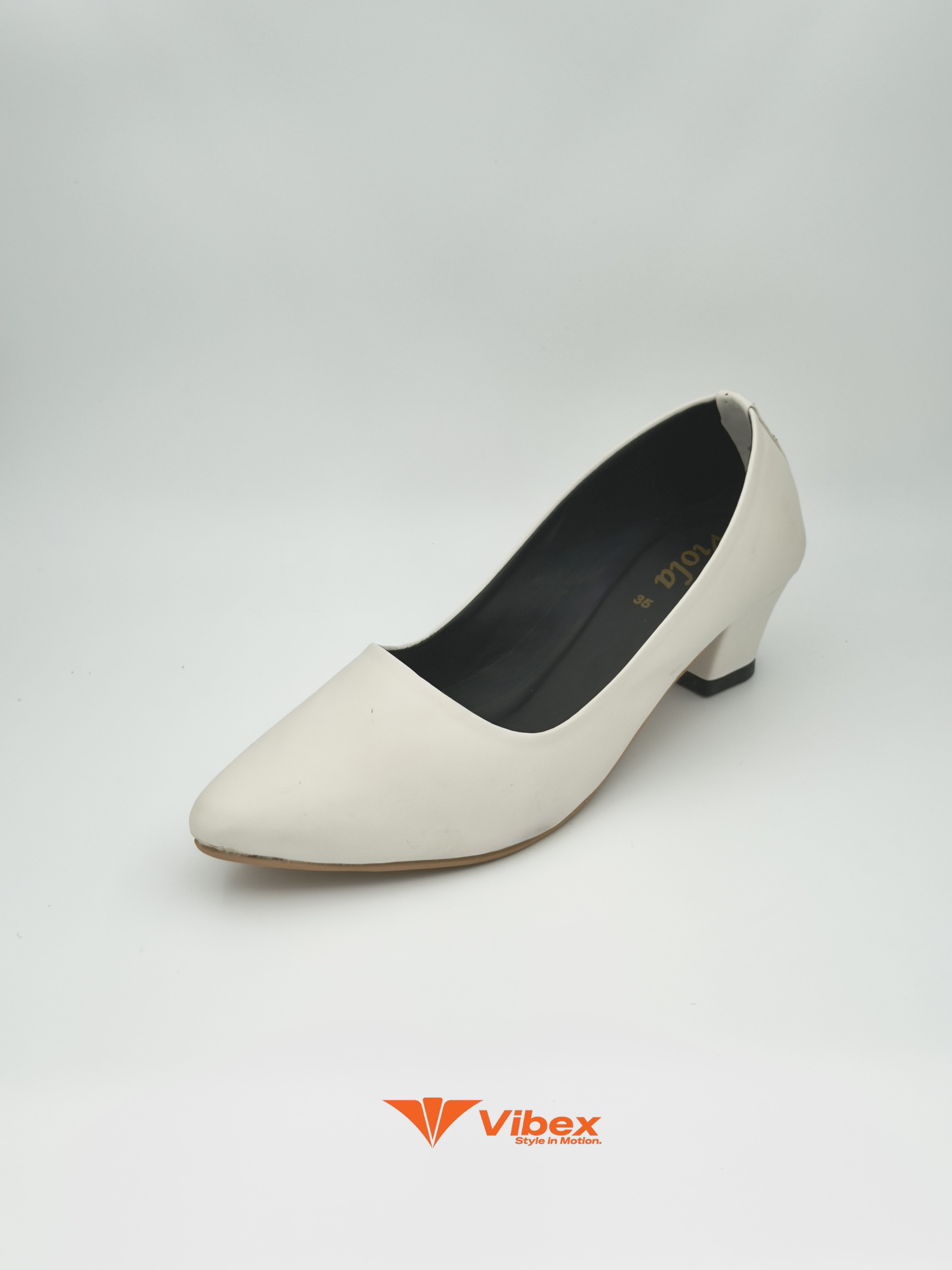 Pearl Court Shoe Heel
